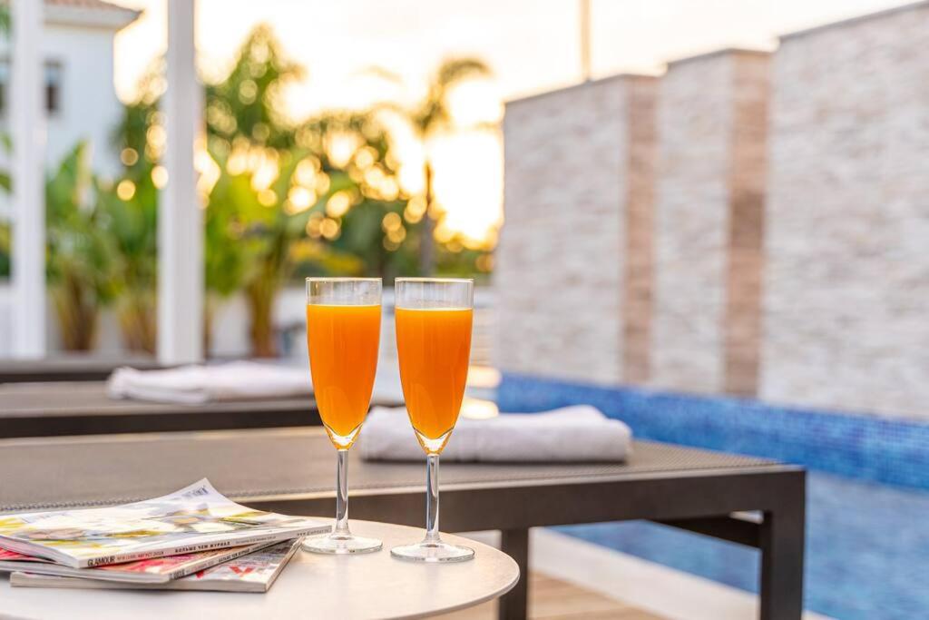 New Villa with Pool, Rooftop Jacuzzi and Sea View