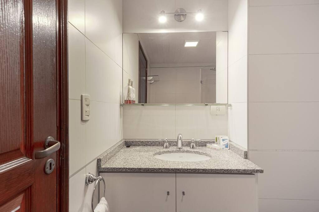Minimalist style luxury loft with daily maid service