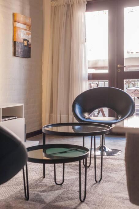Minimalist style luxury loft with daily maid service
