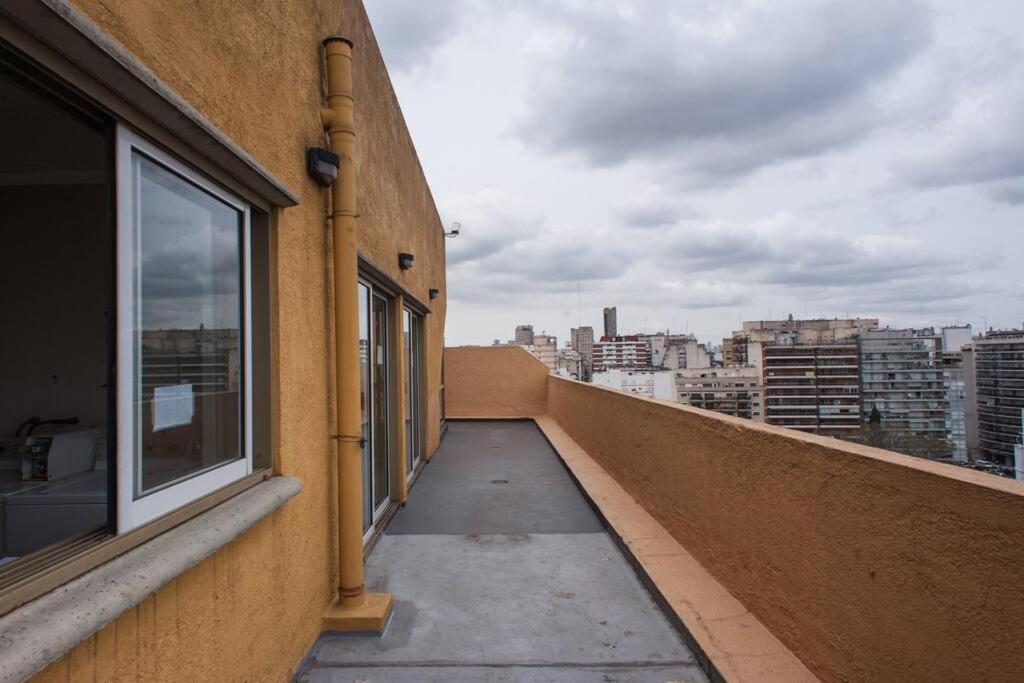 Minimalist style luxury loft with daily maid service