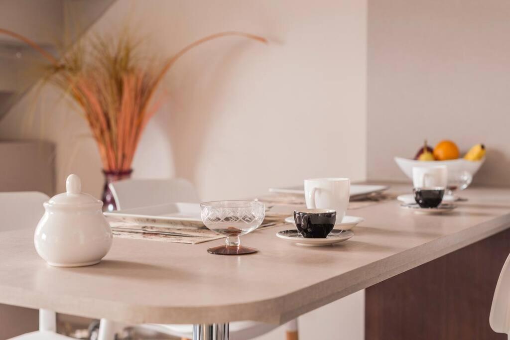 Minimalist style luxury loft with daily maid service