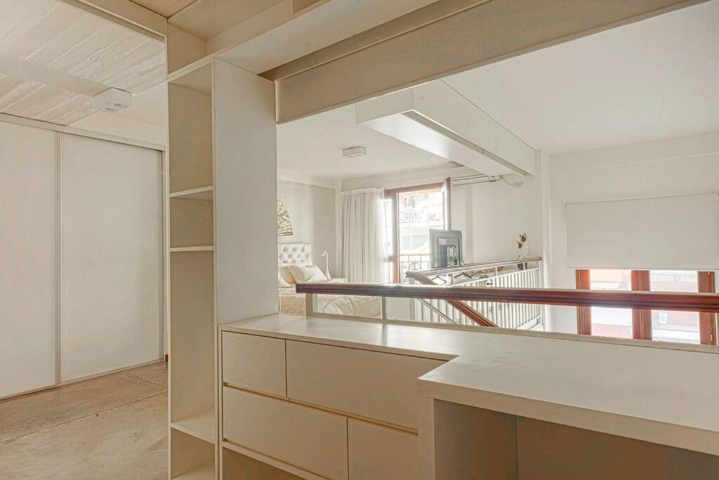 Minimalist style luxury loft with daily maid service