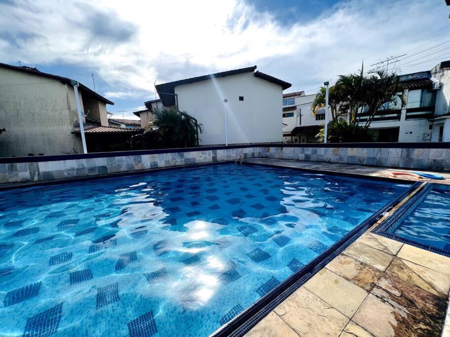 Diversão e sossego, casa central com piscinas