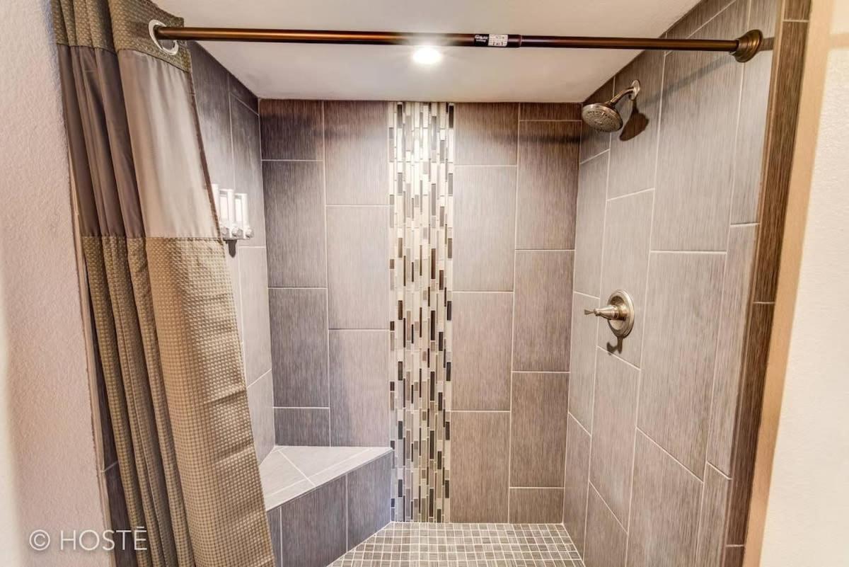 3BR Manitou Springs 2min to Restaurants Hot Tub view 4