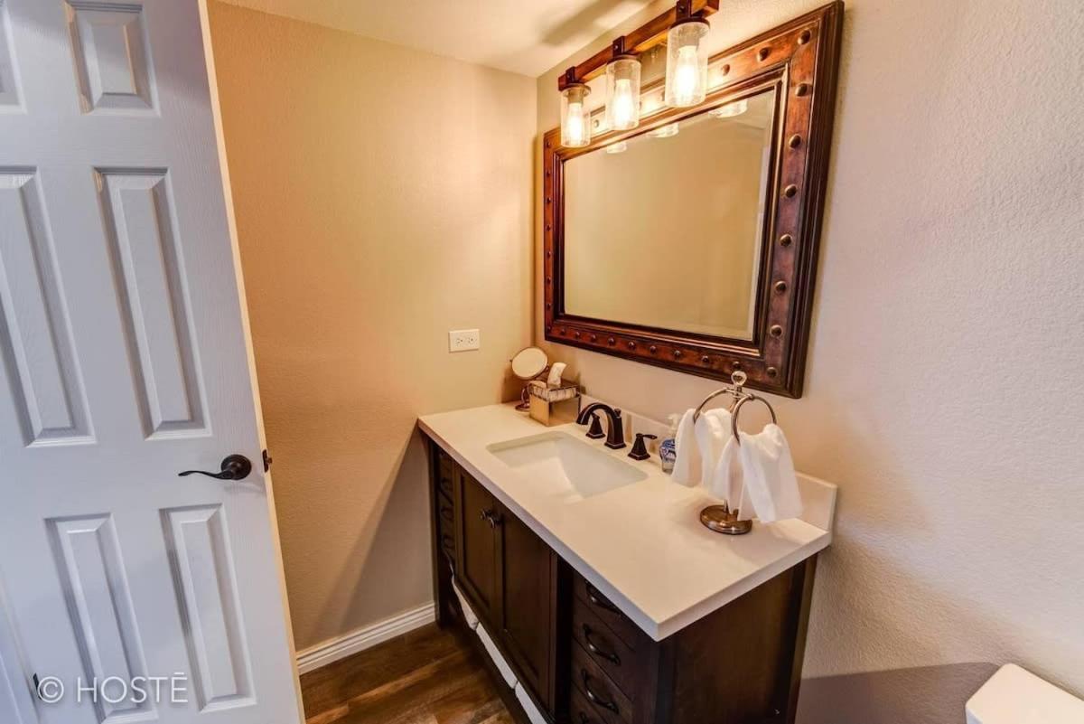3BR Manitou Springs 2min to Restaurants Hot Tub view 5