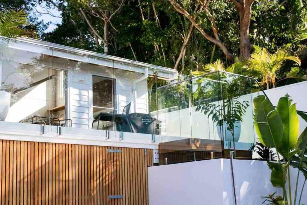 Blackbutt House - Luxe Retreat With Pool and Sauna