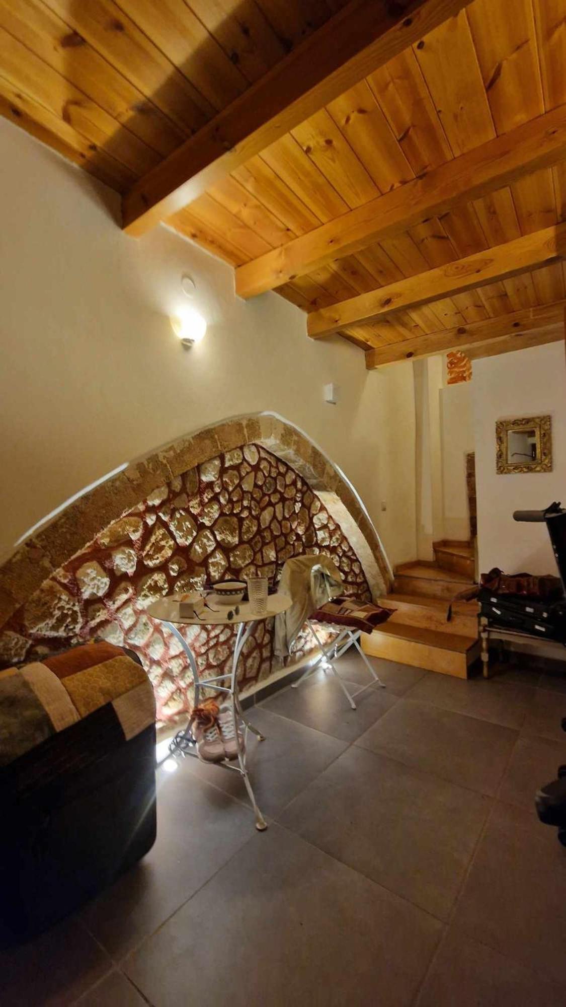 Traditional 3 Story Townhouse ,Batta Hanem view 5