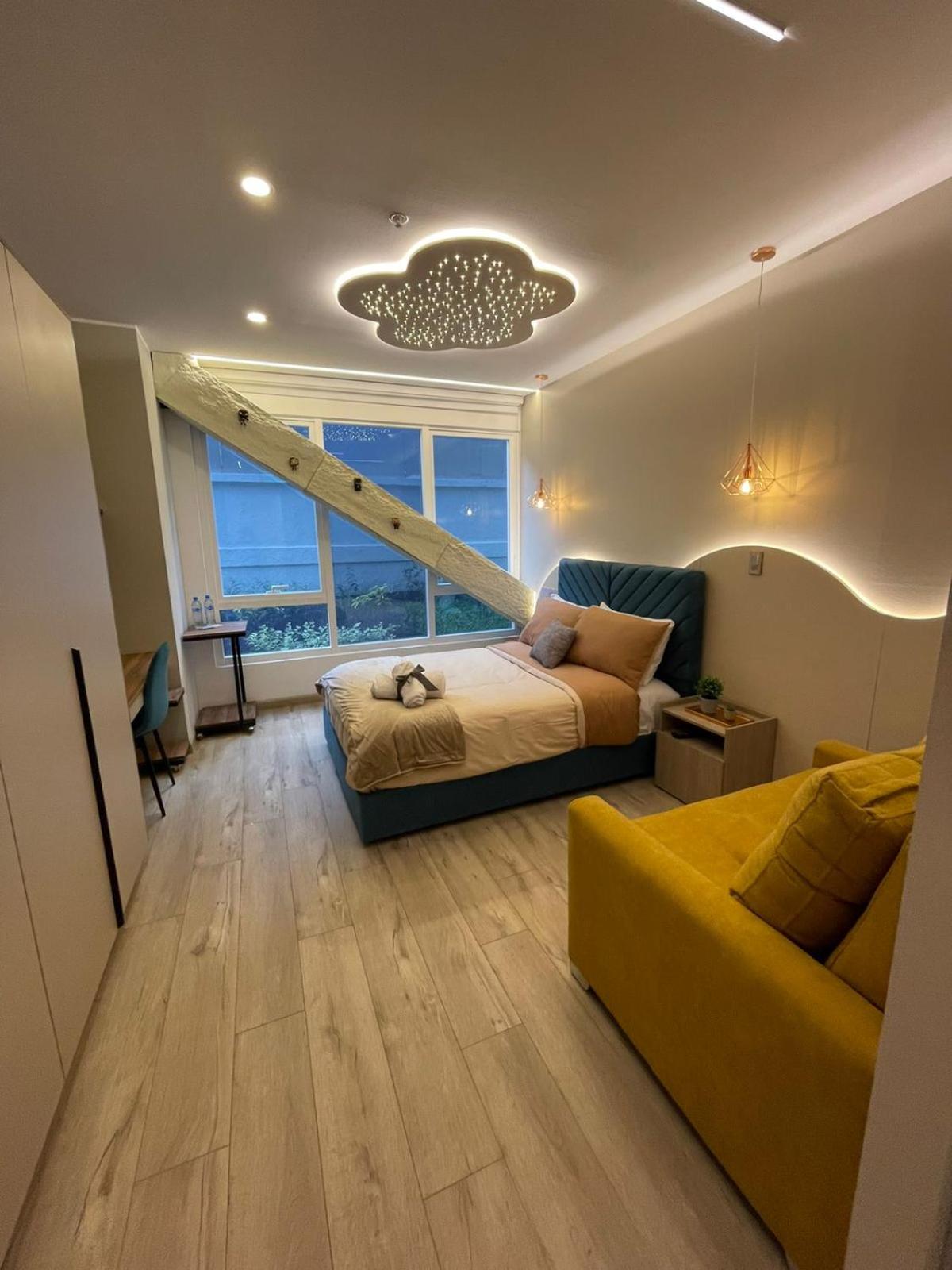 Republica del Salvador Coliving Ecuador XOE
