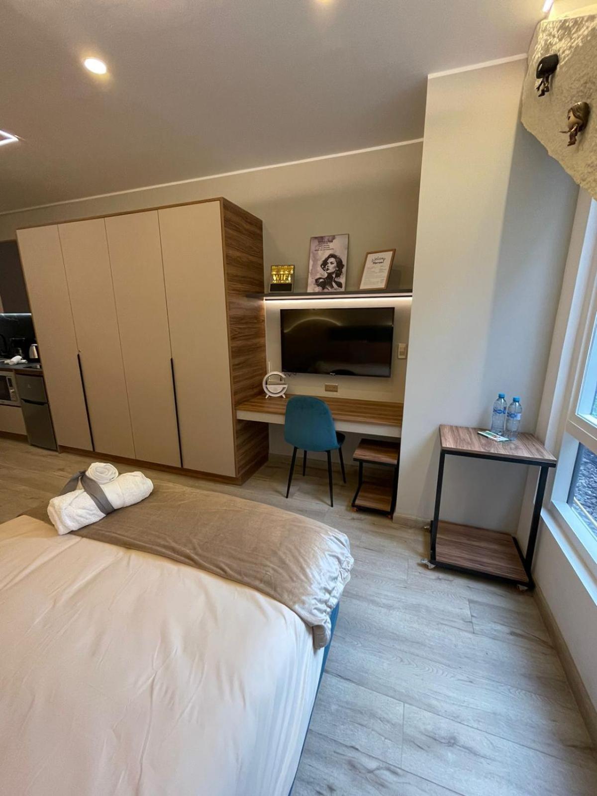 Republica del Salvador Coliving Ecuador XOE