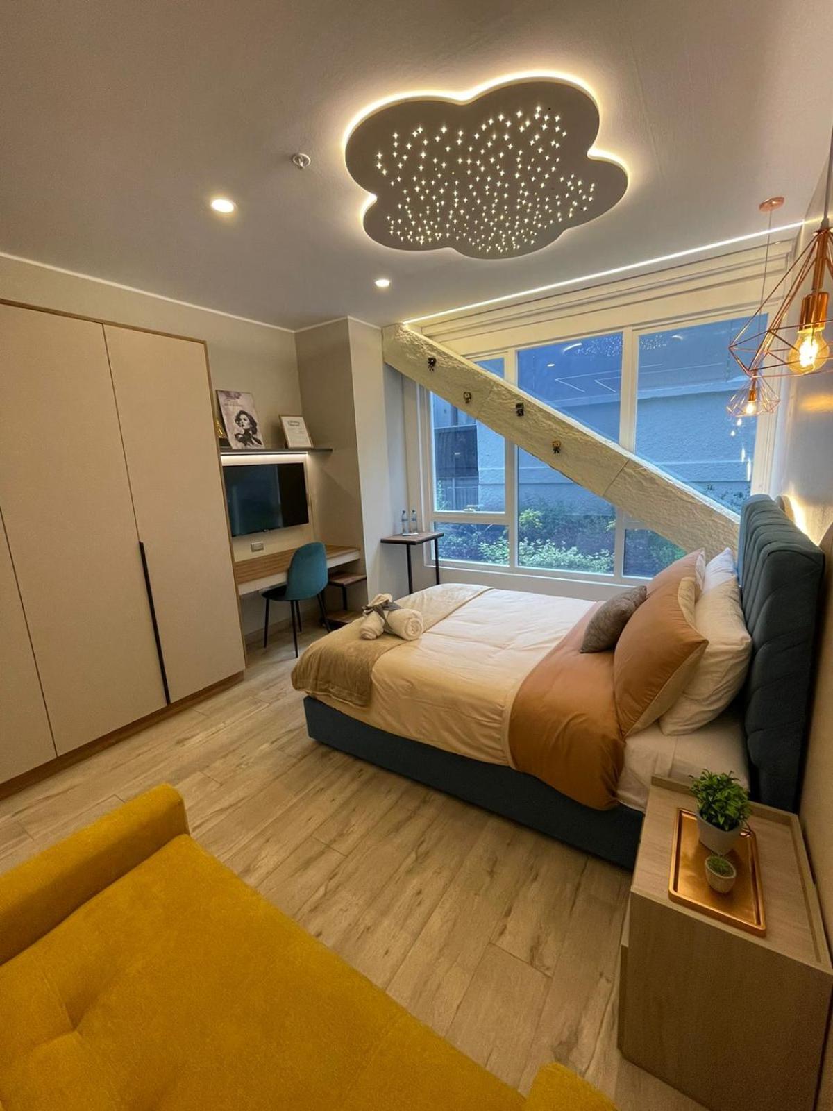 Republica del Salvador Coliving Ecuador XOE