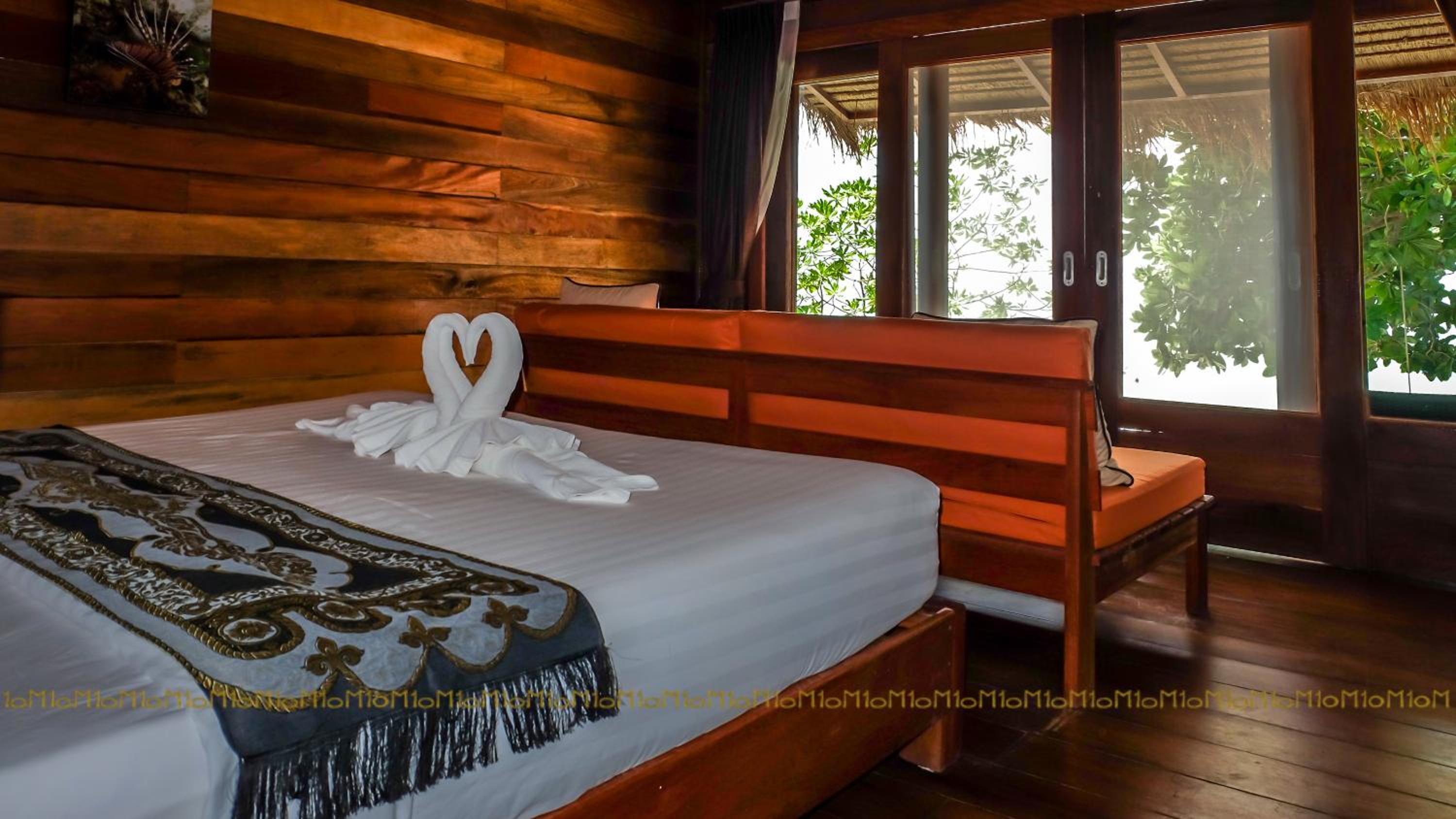 Ten Moons Lipe Resort