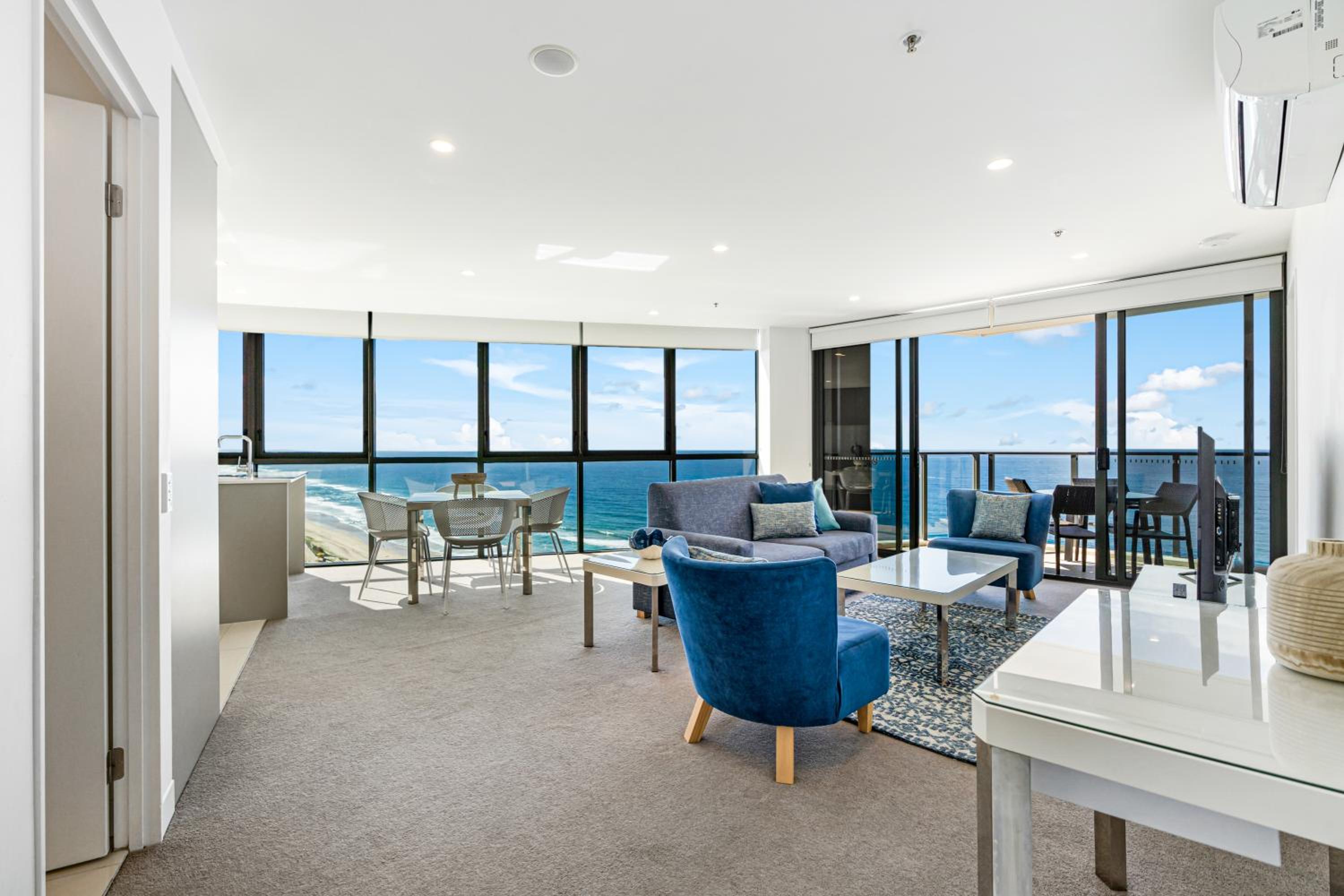 Rhapsody Resort 31