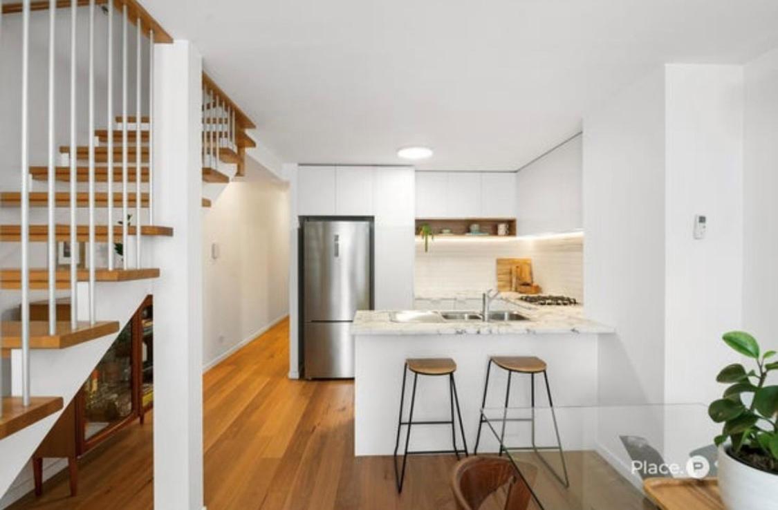 Indigo on Oxford Street - Riverside two bedroom apartment