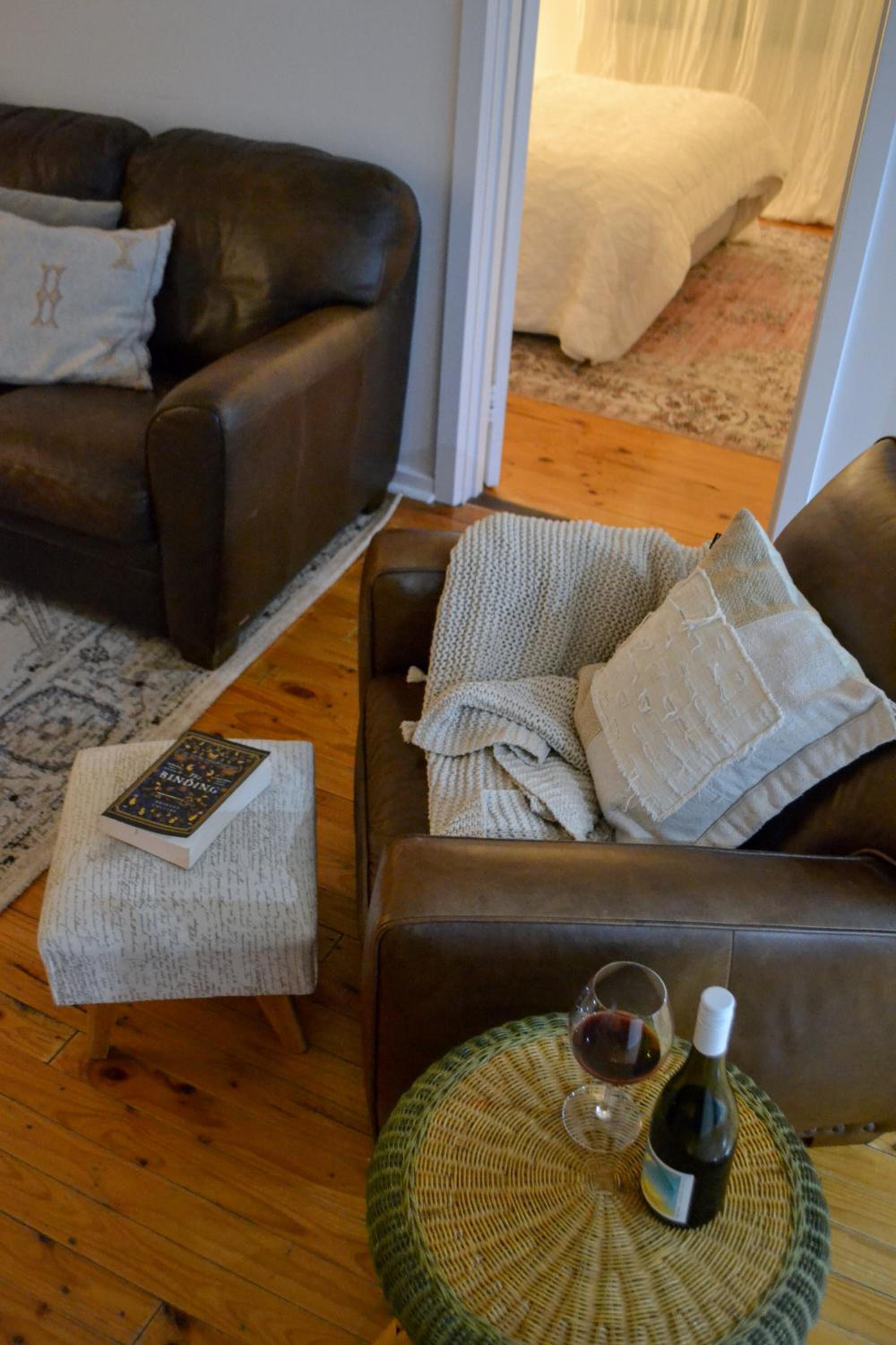 The Nook - Cosy log fire cottage