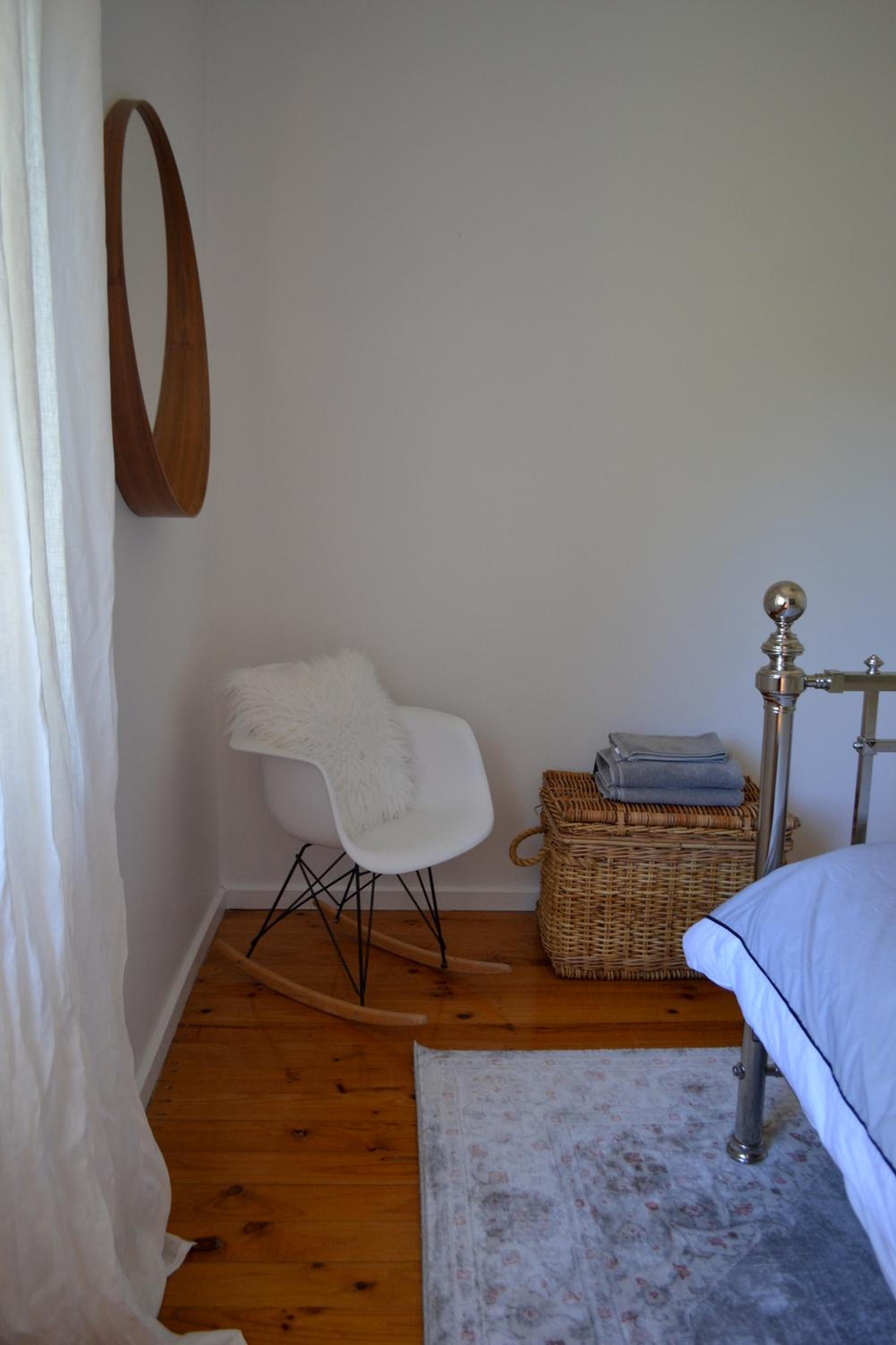 The Nook - Cosy log fire cottage