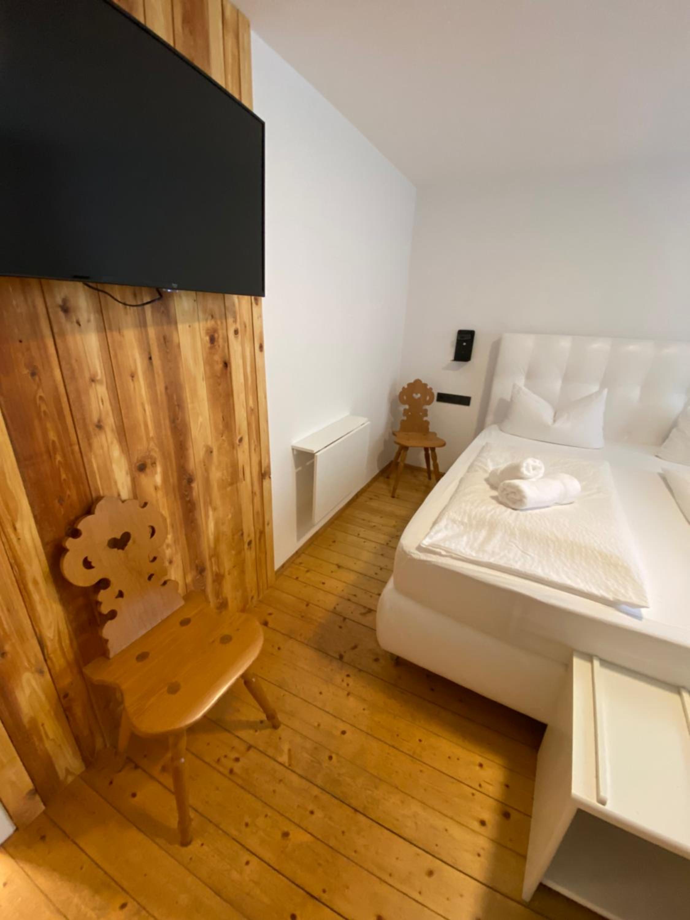 Gasthof zum goldenen Schiff - Historisches Hotel mit Frühstück & Self-Check-in
