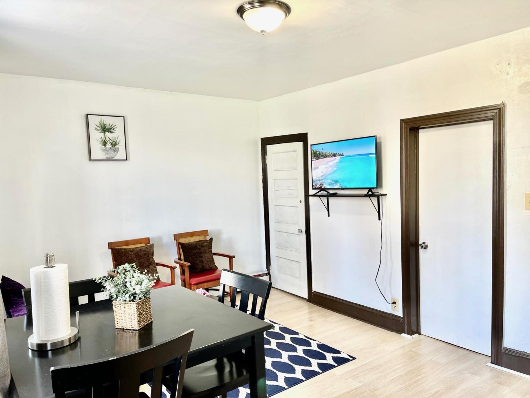3 Bedrooms, Boardwalk Duplex Beachblock Home! view 3