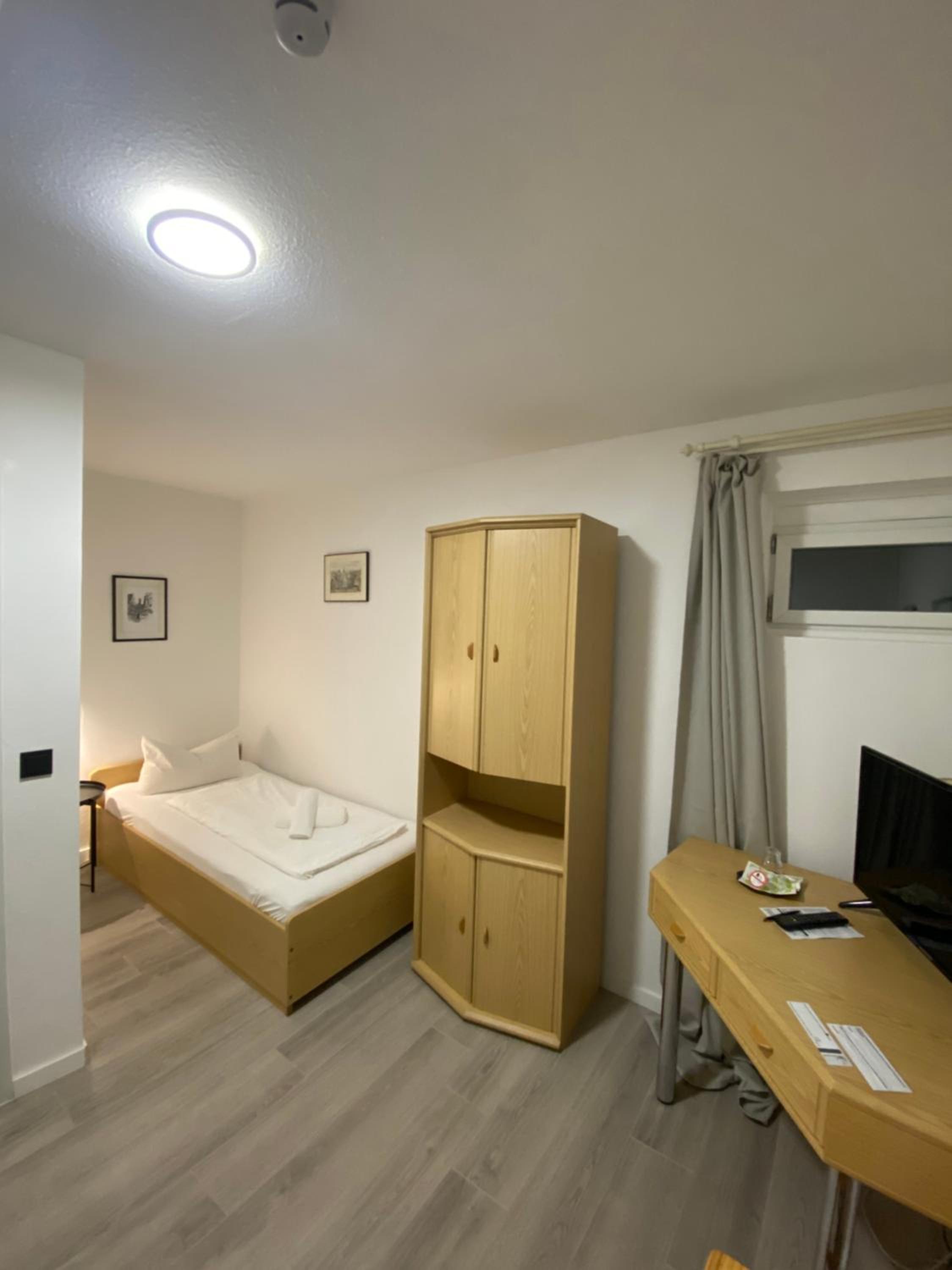 Gasthof zum goldenen Schiff - Historisches Hotel mit Frühstück & Self-Check-in