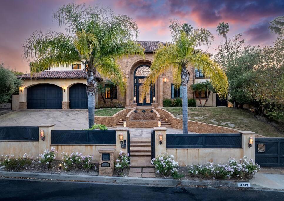 Luxury Villa With Private Pool and Spa Sleeps 14