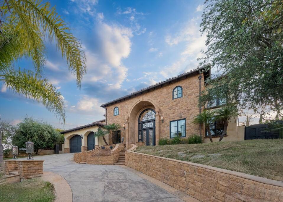 Luxury Villa With Private Pool and Spa Sleeps 14