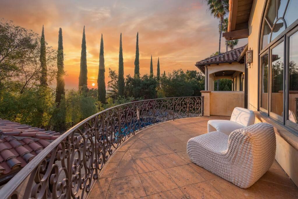 Luxury Villa With Private Pool and Spa Sleeps 14