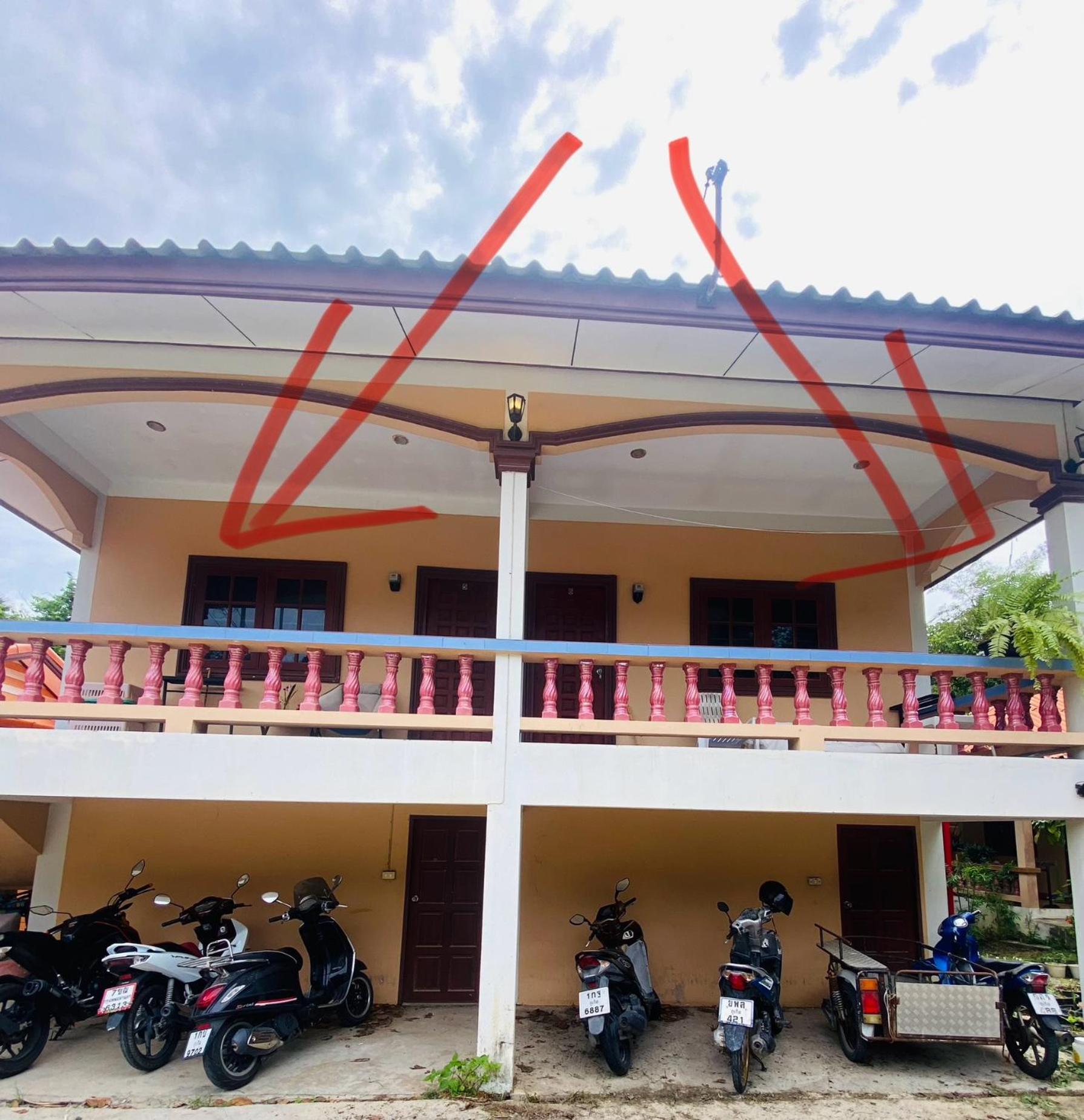 Bohemian apartment at Ya Nui beach