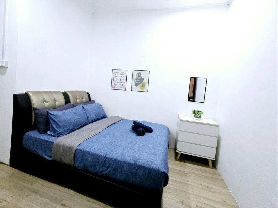 Trio Homestay at Tanah Merah photo 5