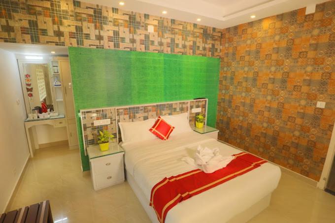 Essence Munnar