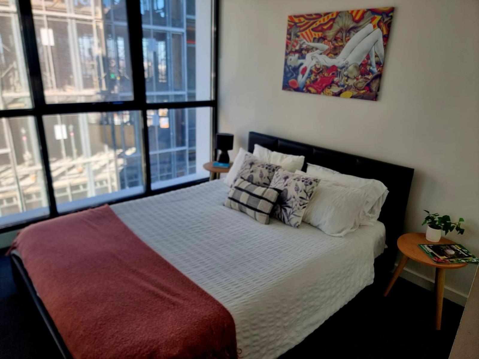 High Rise Unit in front of Crown with Free Parking
