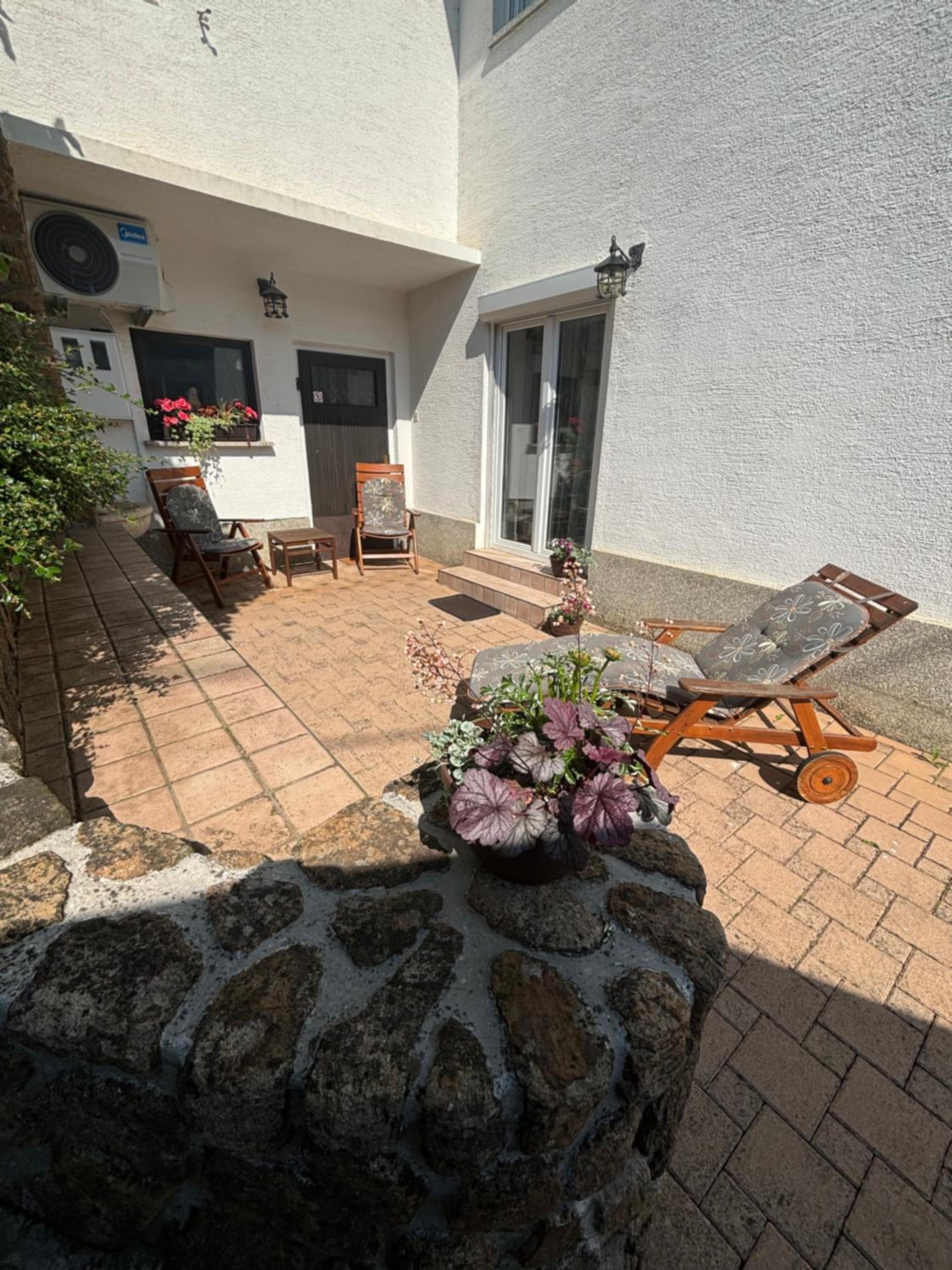 Vila Weekend view 3