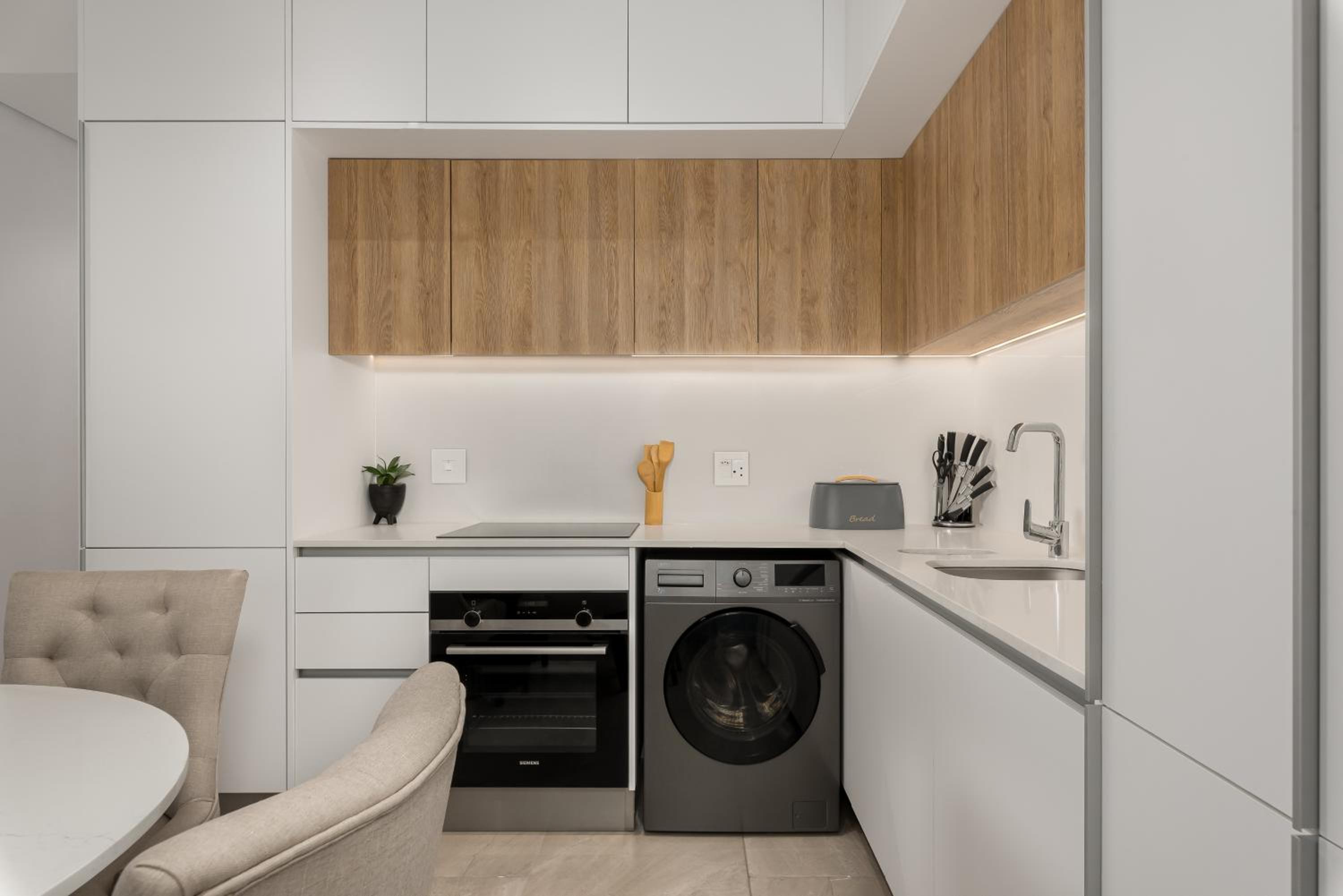 The Rubik Luxury Apartments view 5