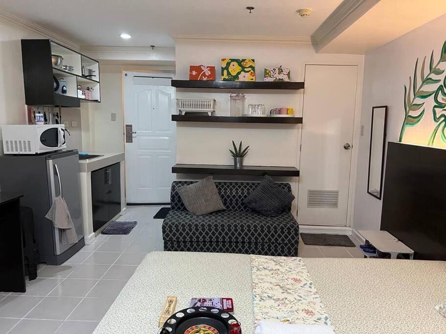 Cozy Urban Haven Book Now view 5