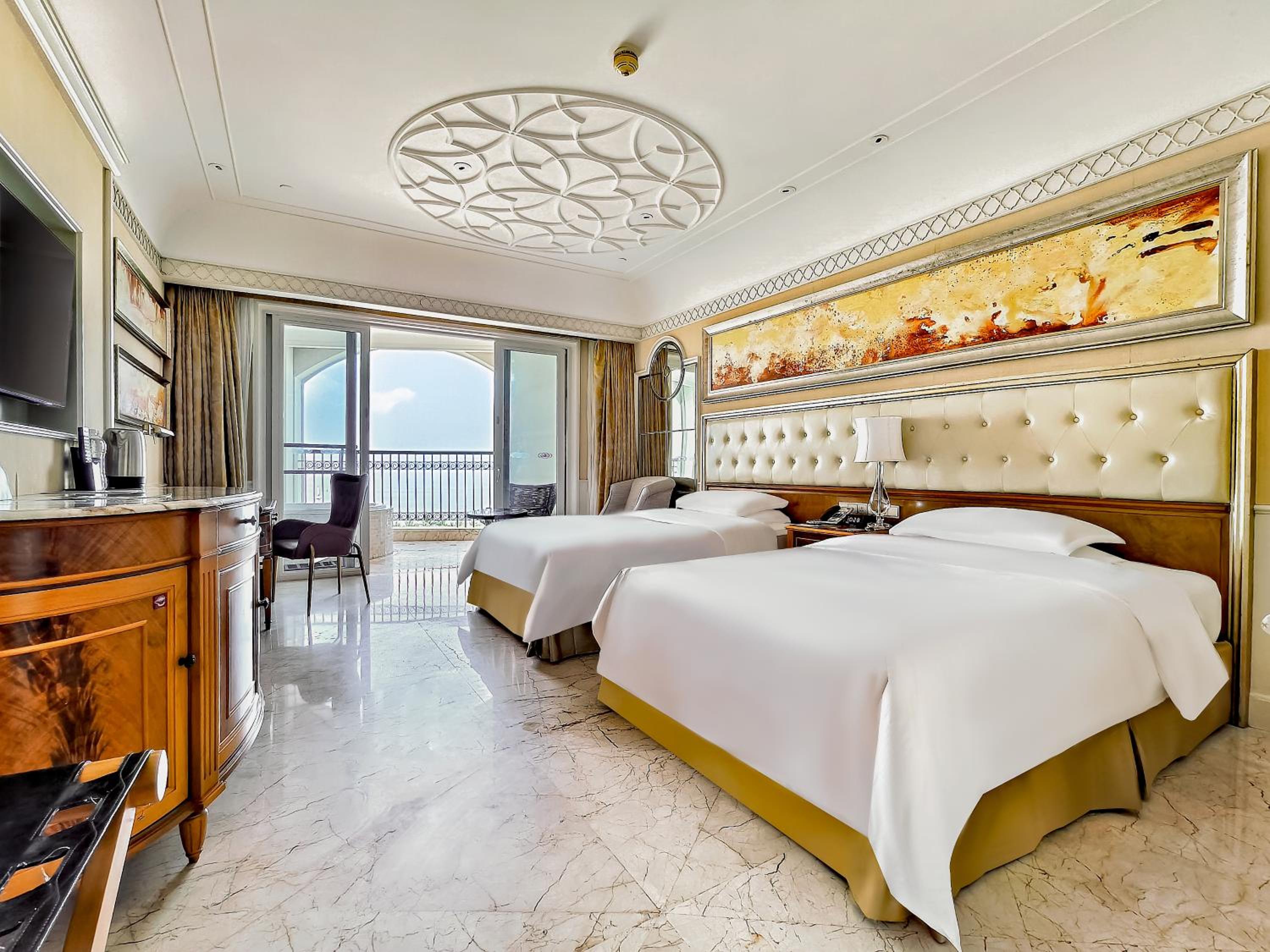 Crowne Plaza Resort Sanya Bay by IHG