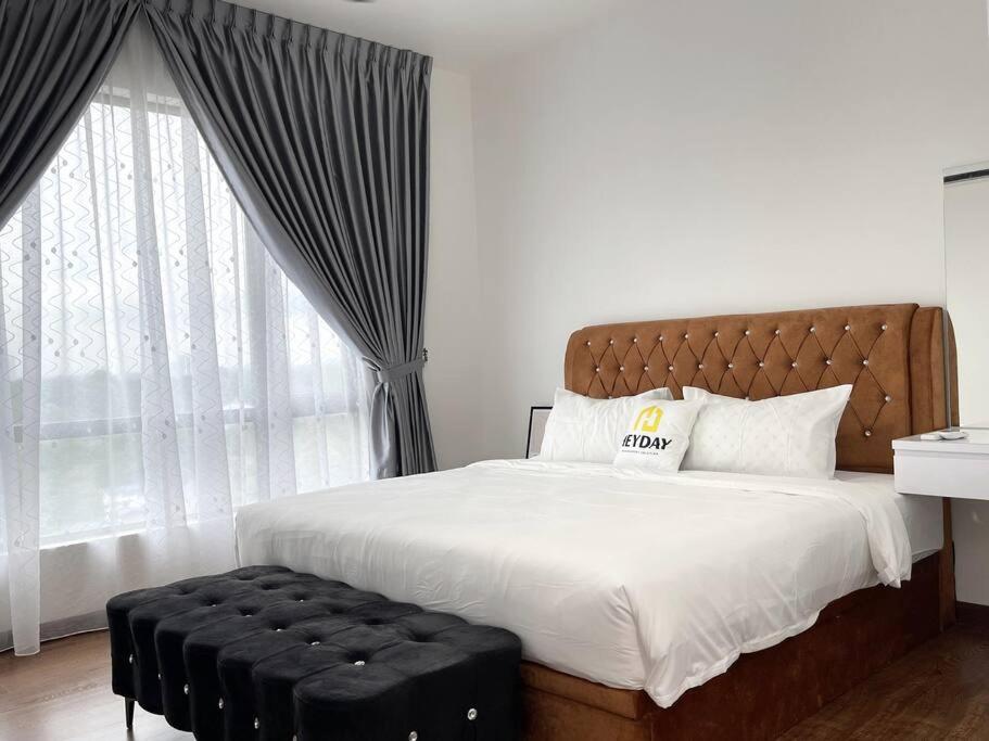 Modern Family Suite 4Bed3Bath Johor Bahru