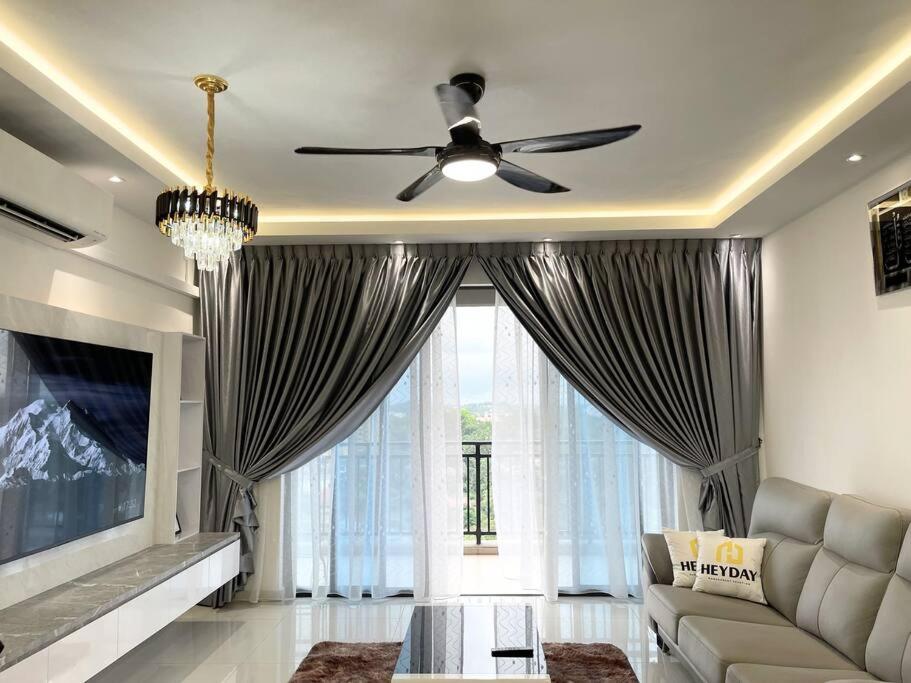 Modern Family Suite 4Bed3Bath Johor Bahru