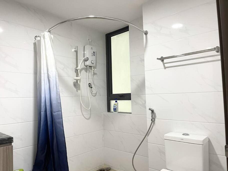 Modern Family Suite 4Bed3Bath Johor Bahru