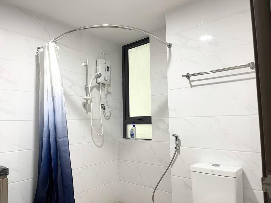 Modern Family Suite 4Bed3Bath Johor Bahru