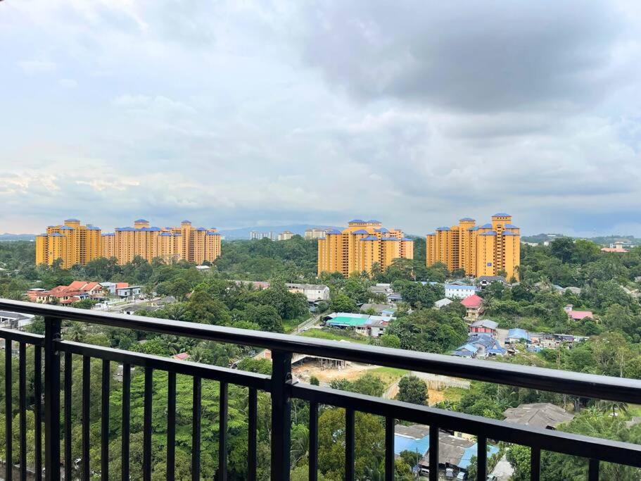 Modern Family Suite 4Bed3Bath Johor Bahru
