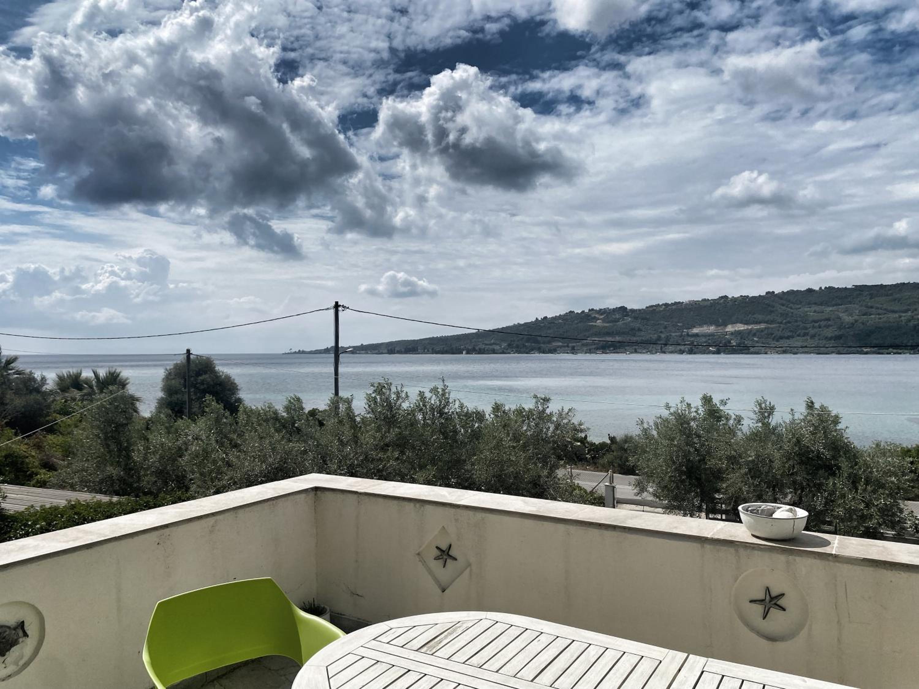 Seafront Rododafni Loft