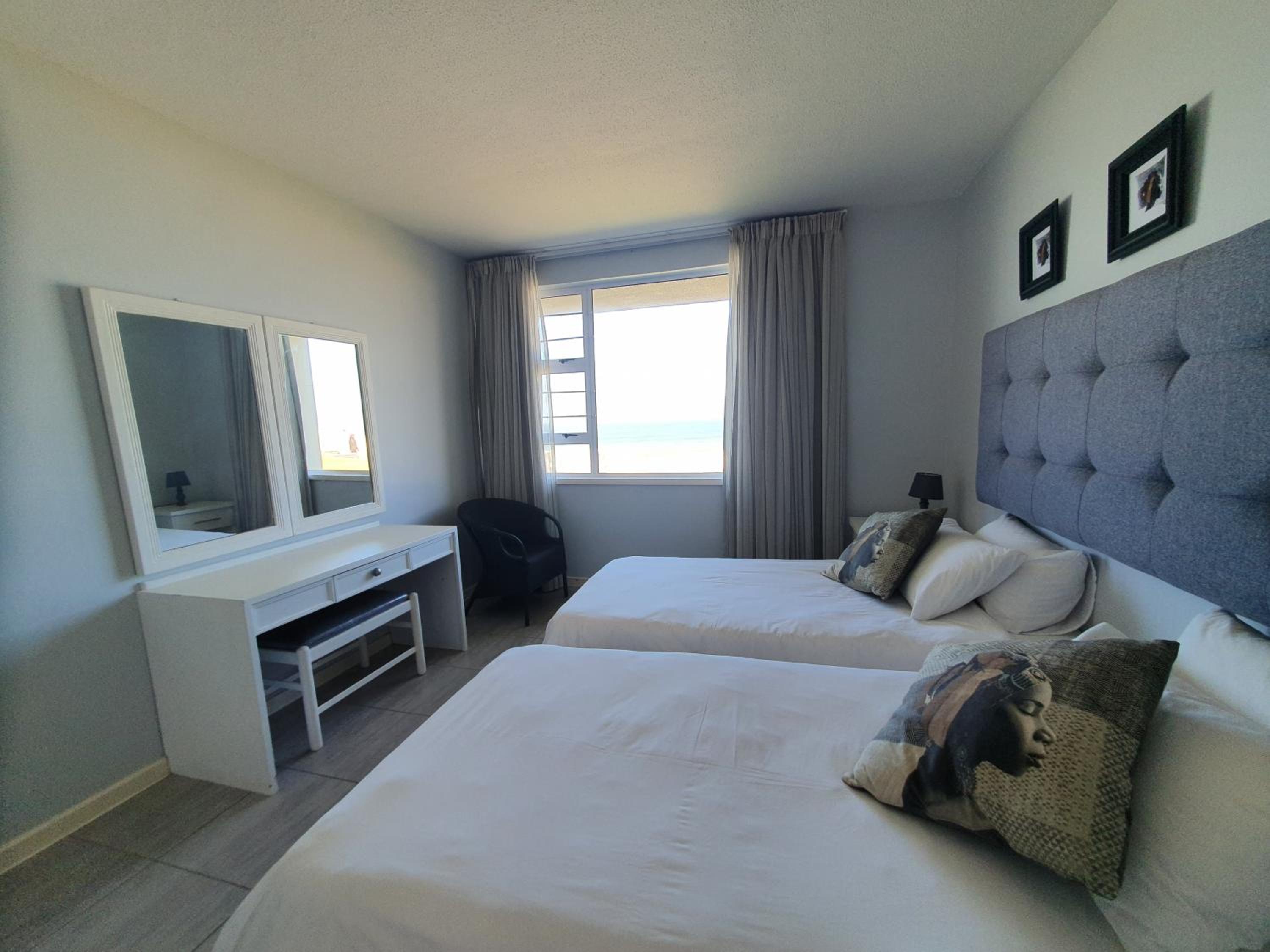 Desert Rose view 5