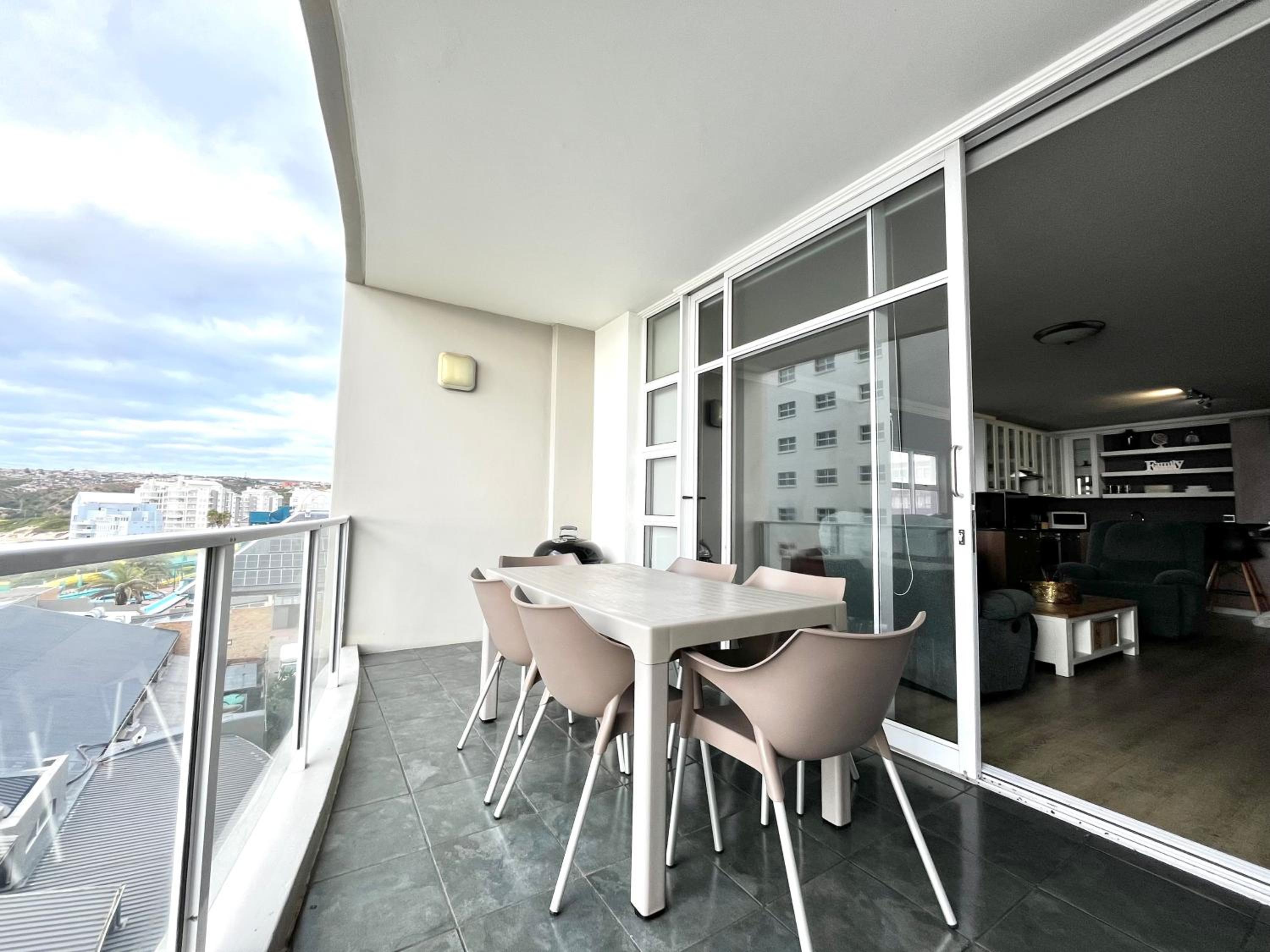 Coastal Hospitality - Beach Club 401 view 4