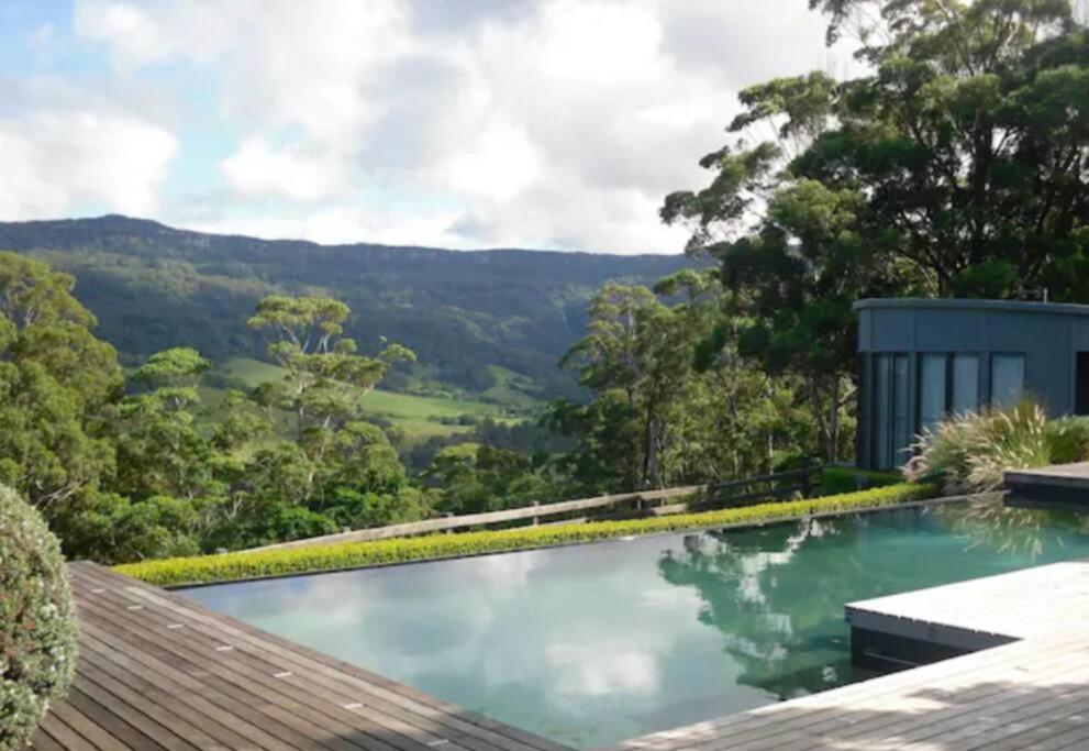 EagleView Park outstanding views and privacy