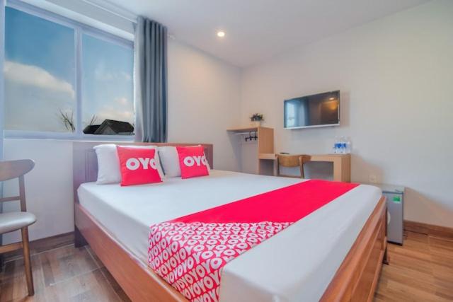 Quỳnh Anh Hotel DN - by BAY LUXURY view 3