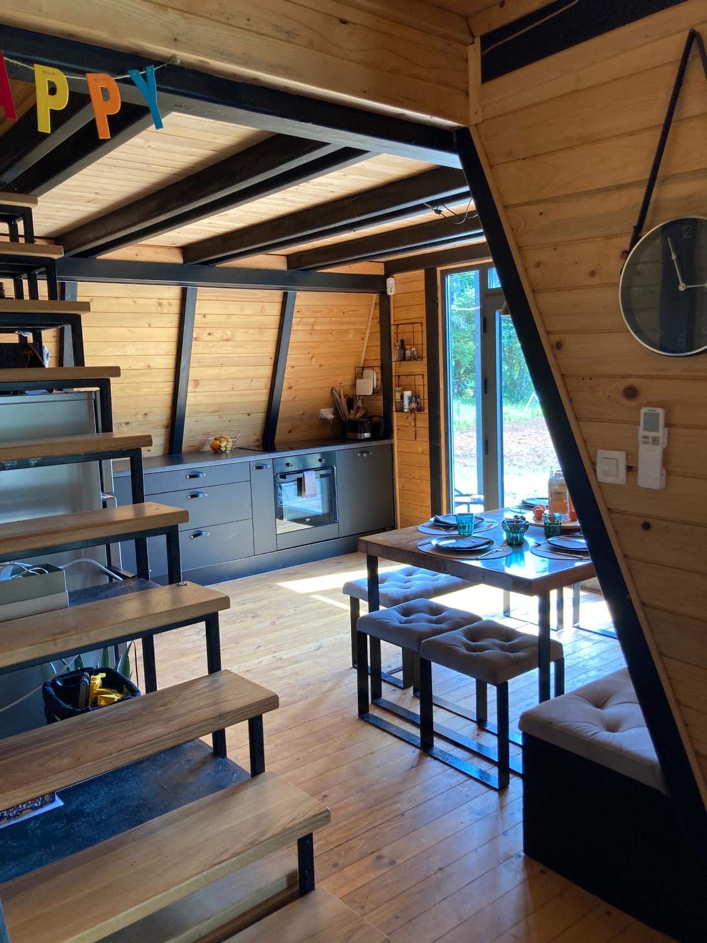 Frame House Black Sparrow Lika view 5