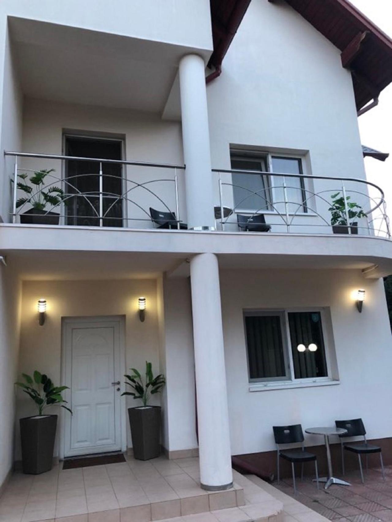 Lilu House