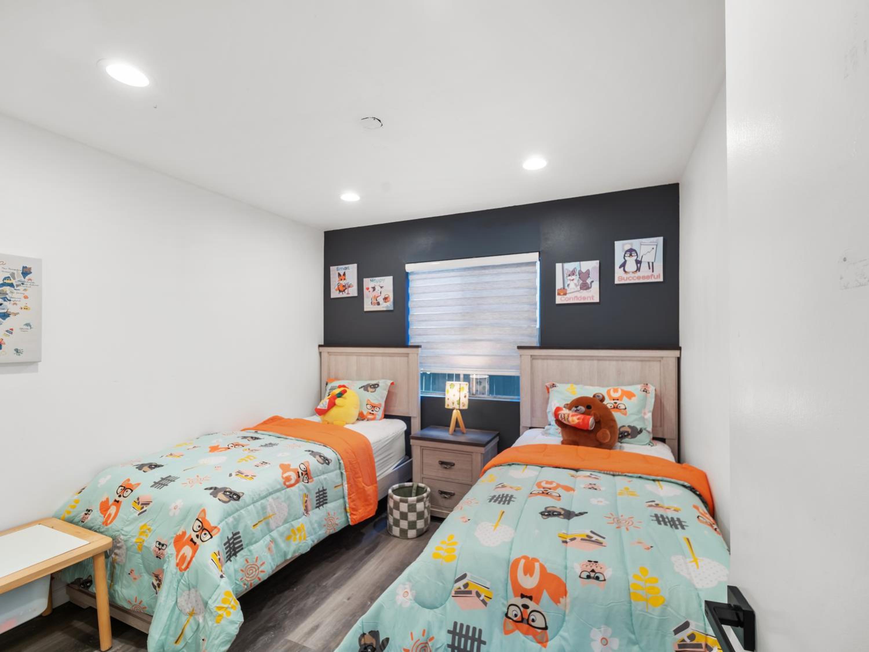 Super Spacious Family Vacation House! view 4