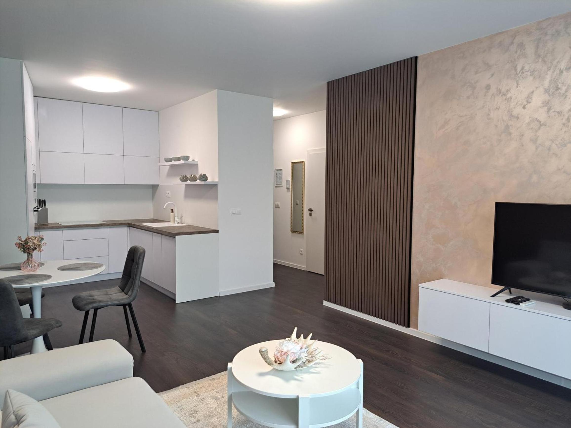 Tabáň Marble apartment (city center & free parking)