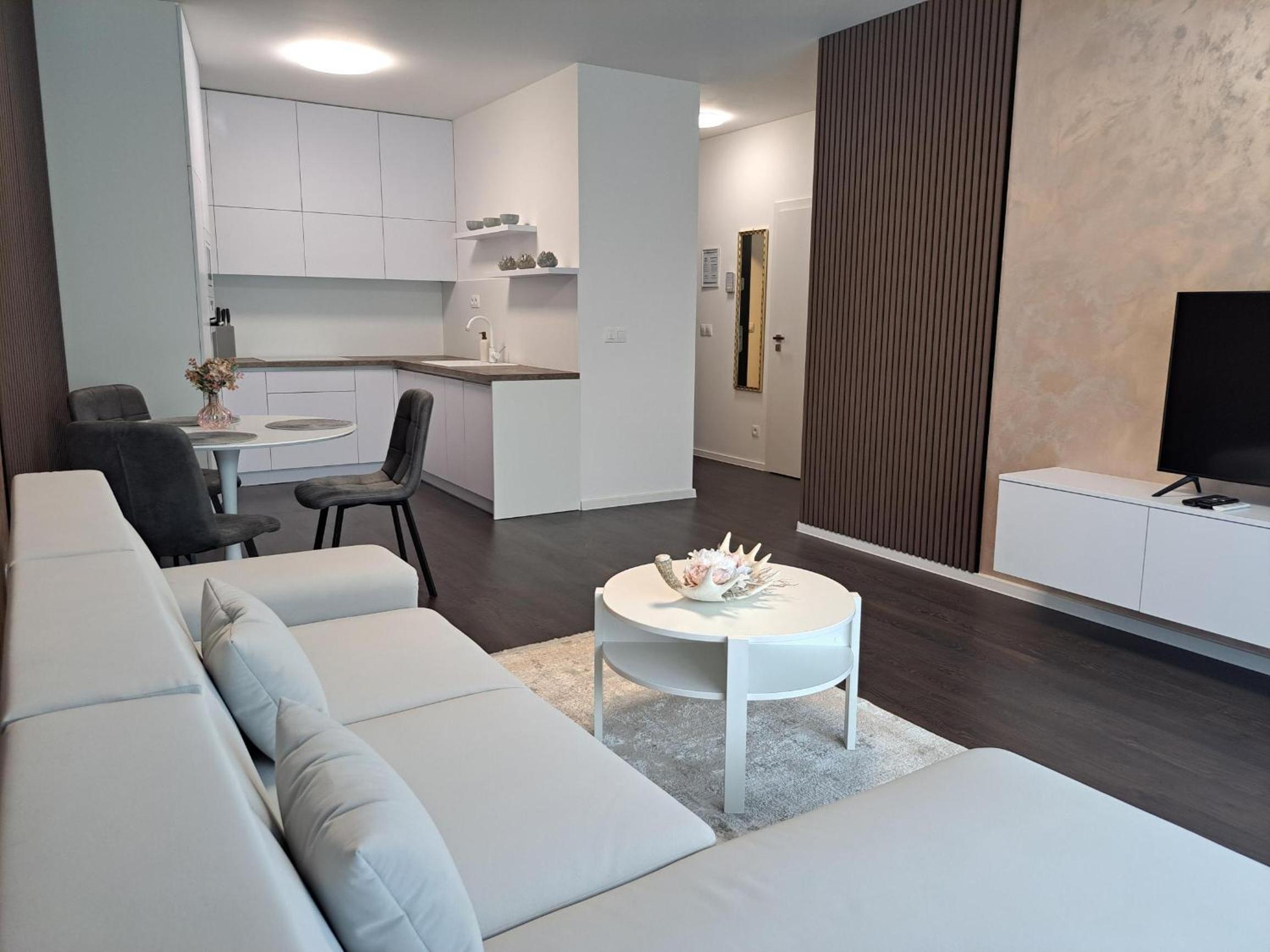 Tabáň Marble apartment (city center & free parking), photo 14