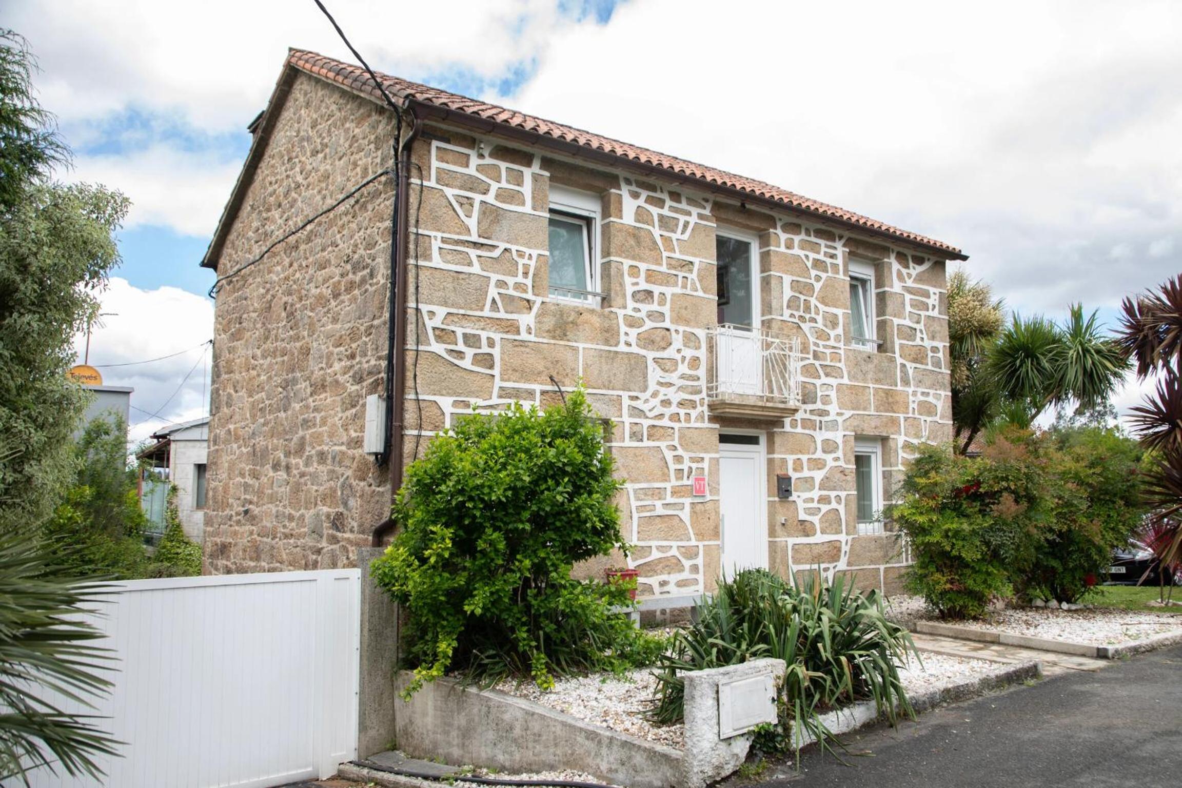 Charming house in Teo with balcony and parking included
