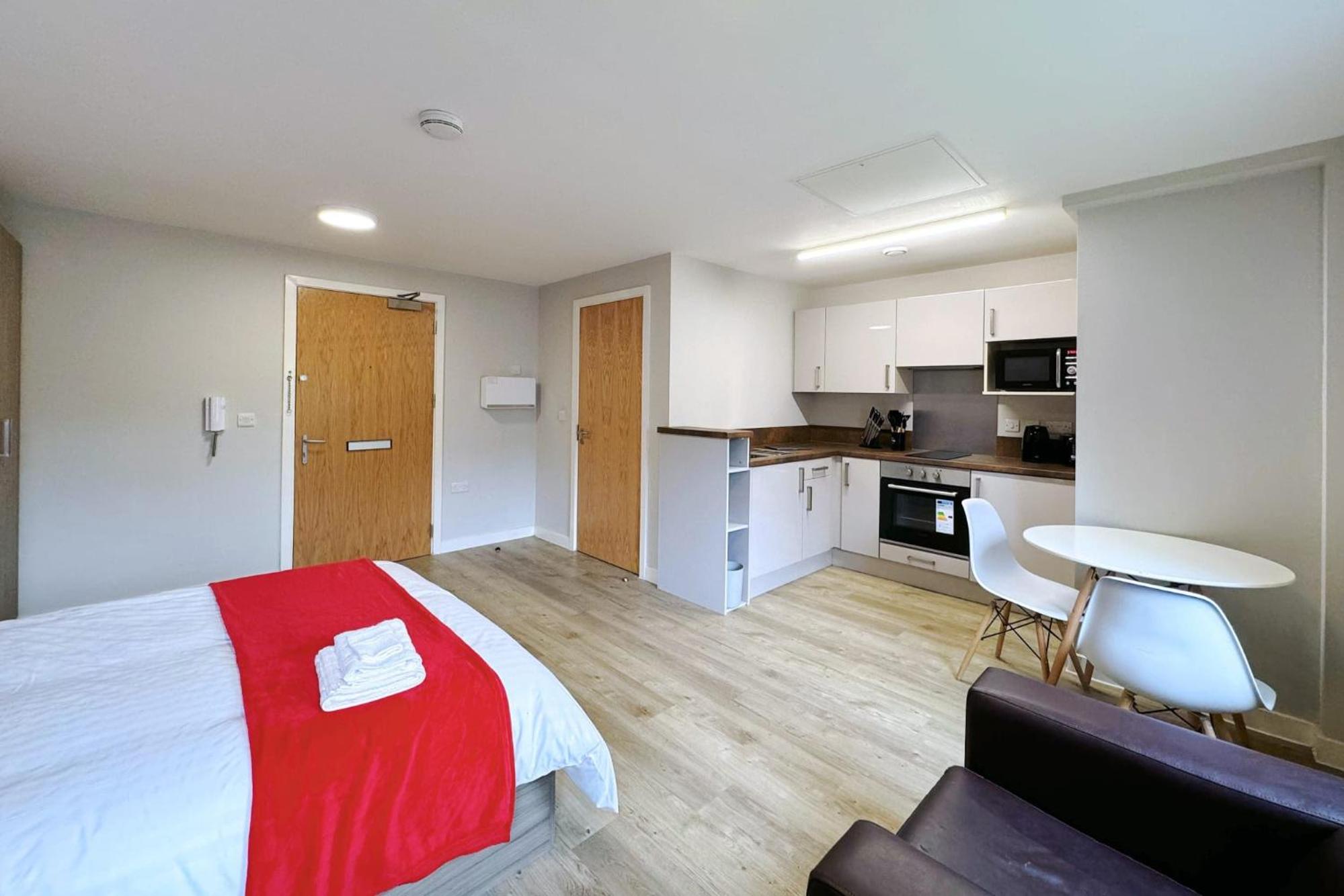 Manor Park Court in Coventry view 5